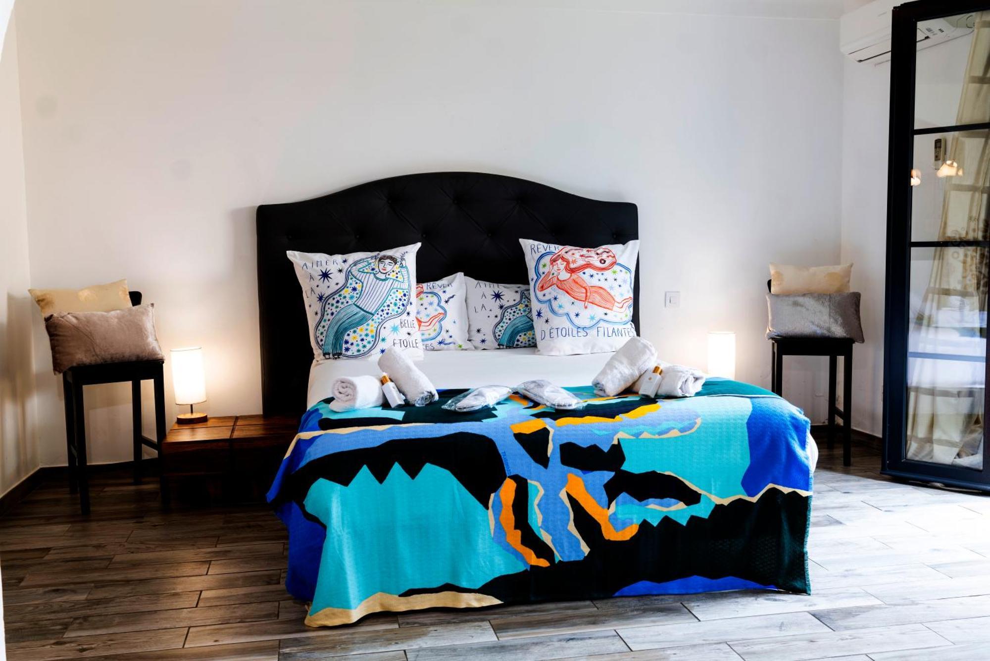 La Bravade Luxe Et Serenite Au Coeur De Saint-Tropez Suites Spacieuses Avec Jardin Enchanteur エクステリア 写真